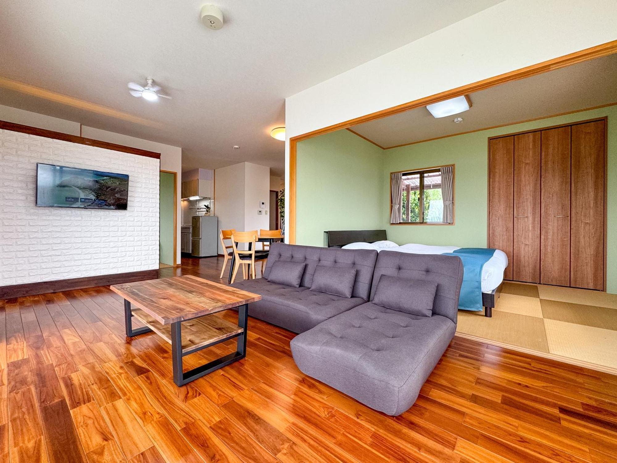 ペンションパシフィカ古宇利 Vila Kouri Exterior foto